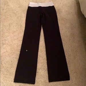 Sz 6 Lululemon yoga pants